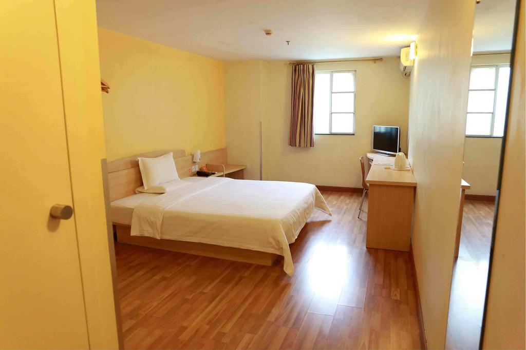 7Days Inn Shenzhen Da Fen You Hua Cun Room photo